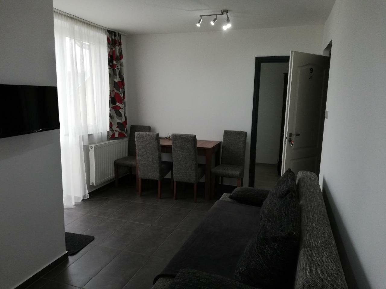 Apartman 25 Шопрон Екстериор снимка