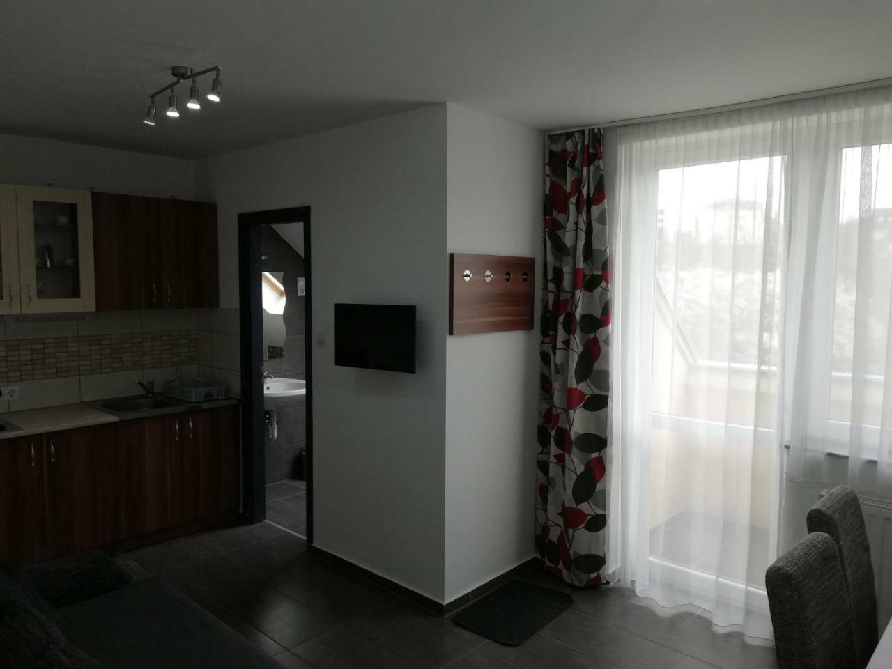 Apartman 25 Шопрон Екстериор снимка