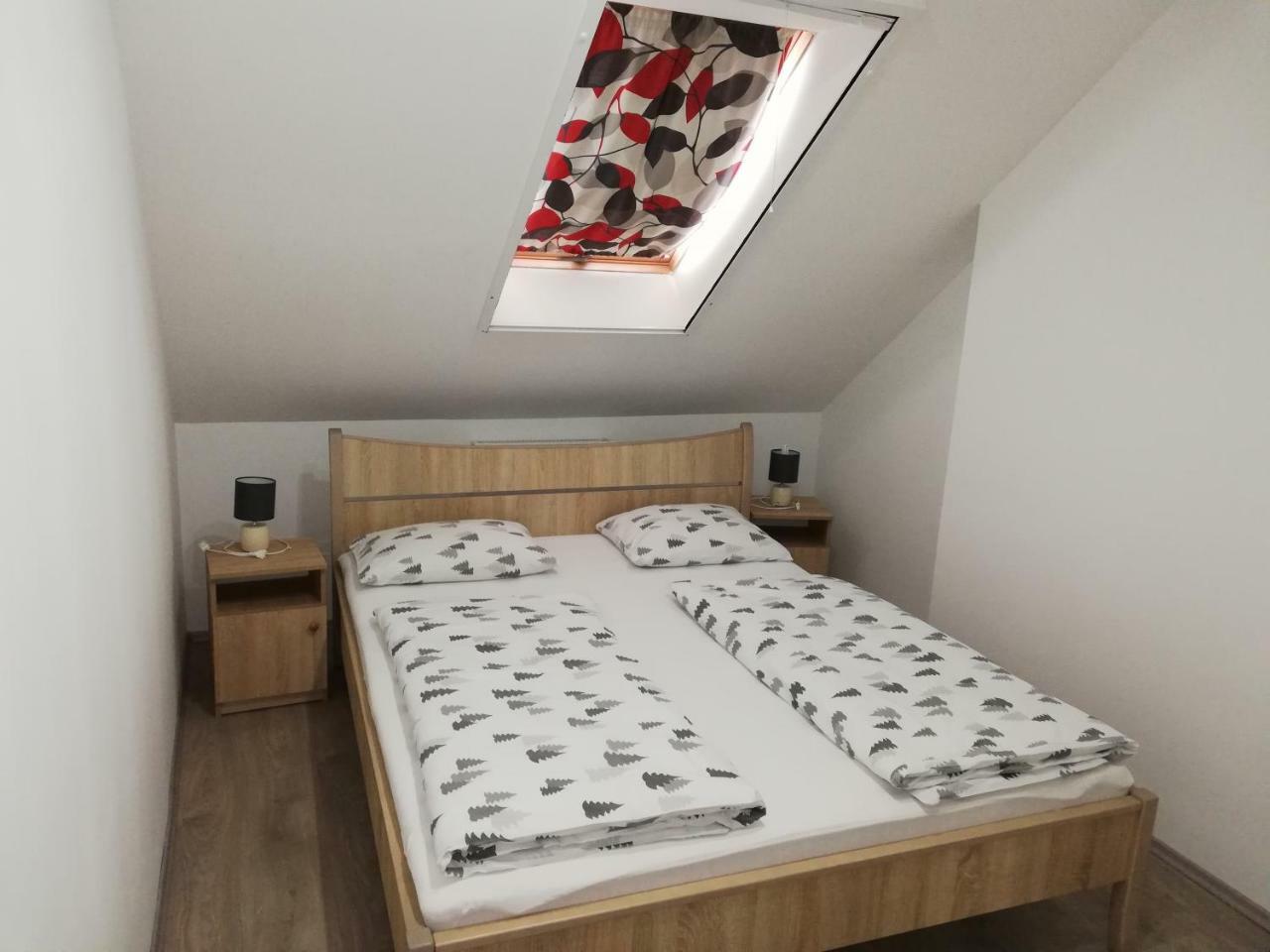 Apartman 25 Шопрон Екстериор снимка