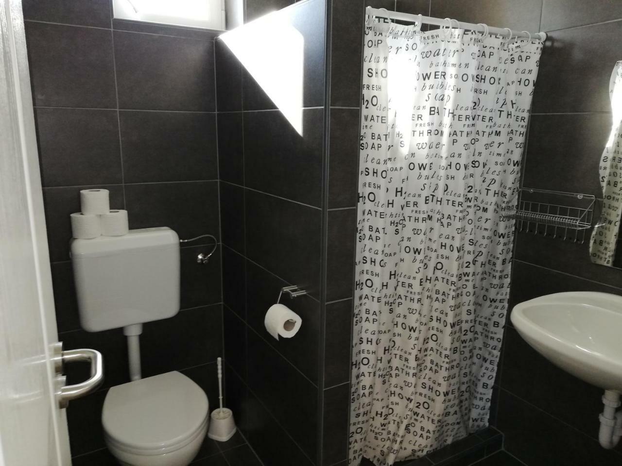 Apartman 25 Шопрон Екстериор снимка
